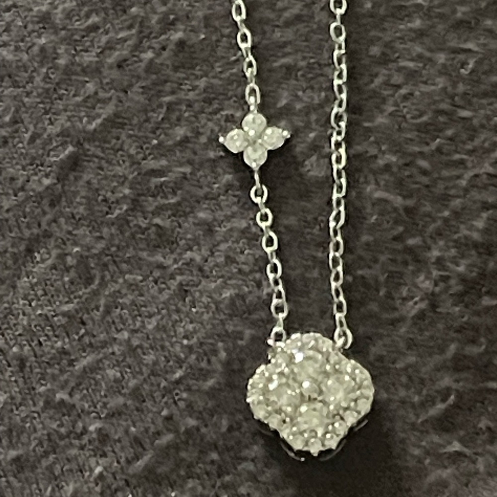 Elegant Moissanite silver set - Picture 6 of 7